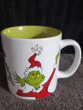 Bioworld Grinch Holiday Mug - White, Green, Red, Green Interior